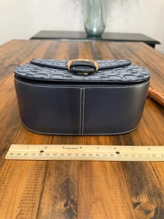 Coach Kleo Bag in Signature Chambray, Denim Blue - Picture 4 of 13